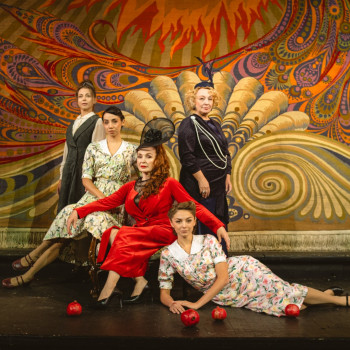 “Театър” на Съмърсет Моъм